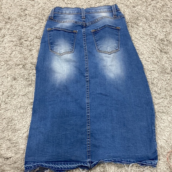 Fashion Nova Highlow Jean skirt - Picture 5 of 5